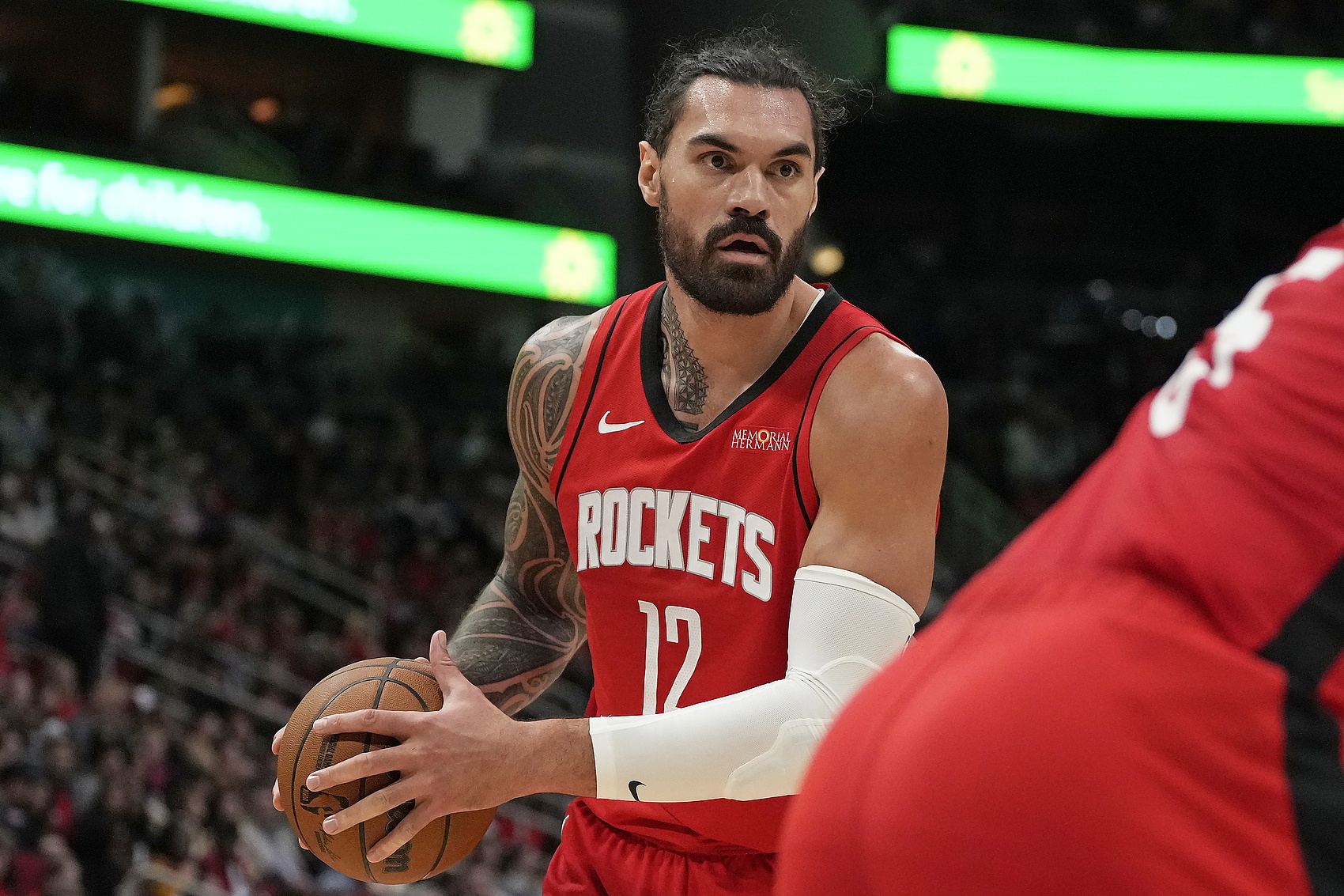 申京:我對雙塔陣容不陌生 亞當斯是個會傳球的大個子